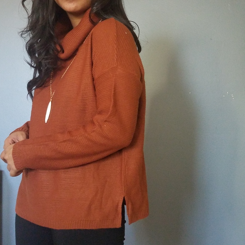RUSTY ORANGE SWEATER - Picture 2 of 7